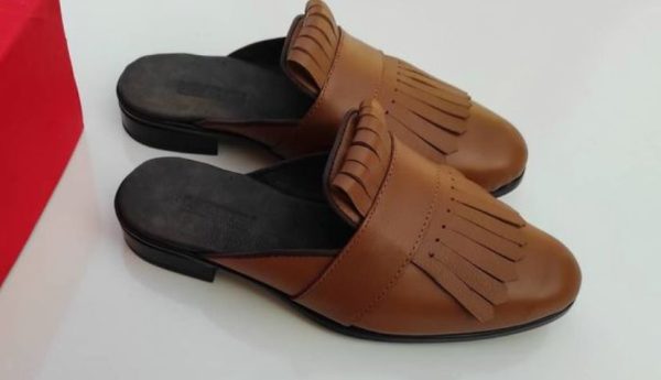 Brown Kilt Half-shoe Mule